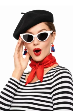 Czarny beret