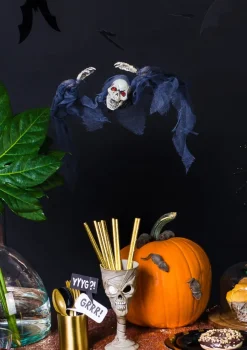 Dekoracja wisząca na halloween UPIÓR