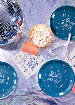 Granatowe talerzyki z holograficznym napisem LET'S PARTY 6 szt.