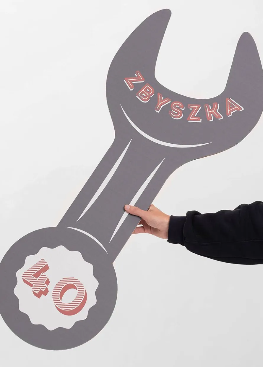 Kartonowa dekoracja na URODZINY MECHANIKA