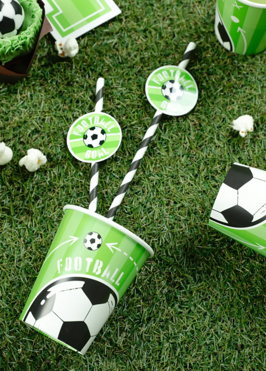 Papierowe kubeczki FOOTBALL 6 szt.