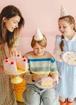 Papierowe talerzyki beżowe w kolorowe KROPKI 6 szt.