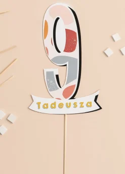 Personalizowany topper urodzinowy CYFRA 9