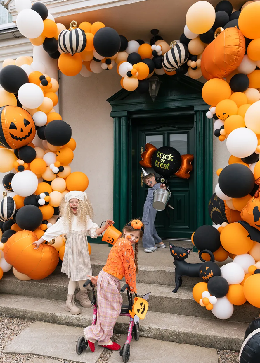 Stojący balon KOT halloweenowy