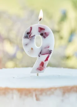 Świeczka cyferka urodzinowa 9 PŁATKI KWIATÓW