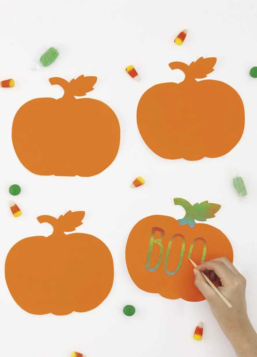 Zabawa halloweenowa dla dzieci ZDRAPKI DYNIE